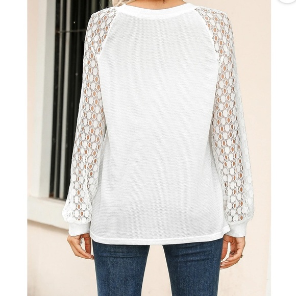 NWT YesNo white thermal Henley shirt with lace sleeves size small - Picture 3 of 12